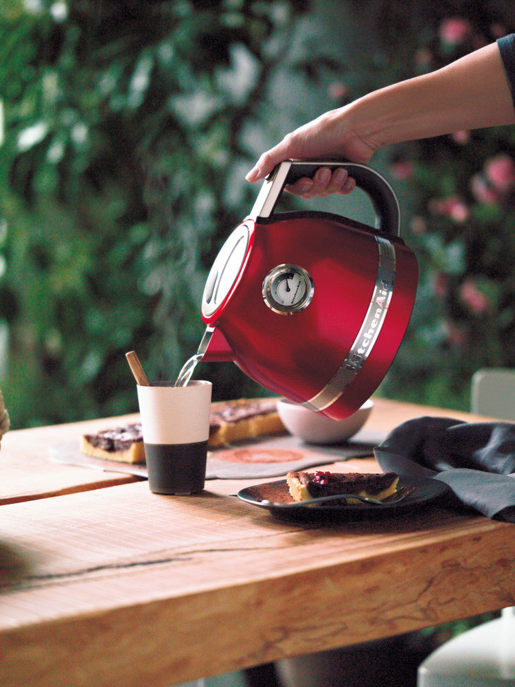 KitchenAid 5KEK1522EER elkedel 1,5 L 2400 W Rød