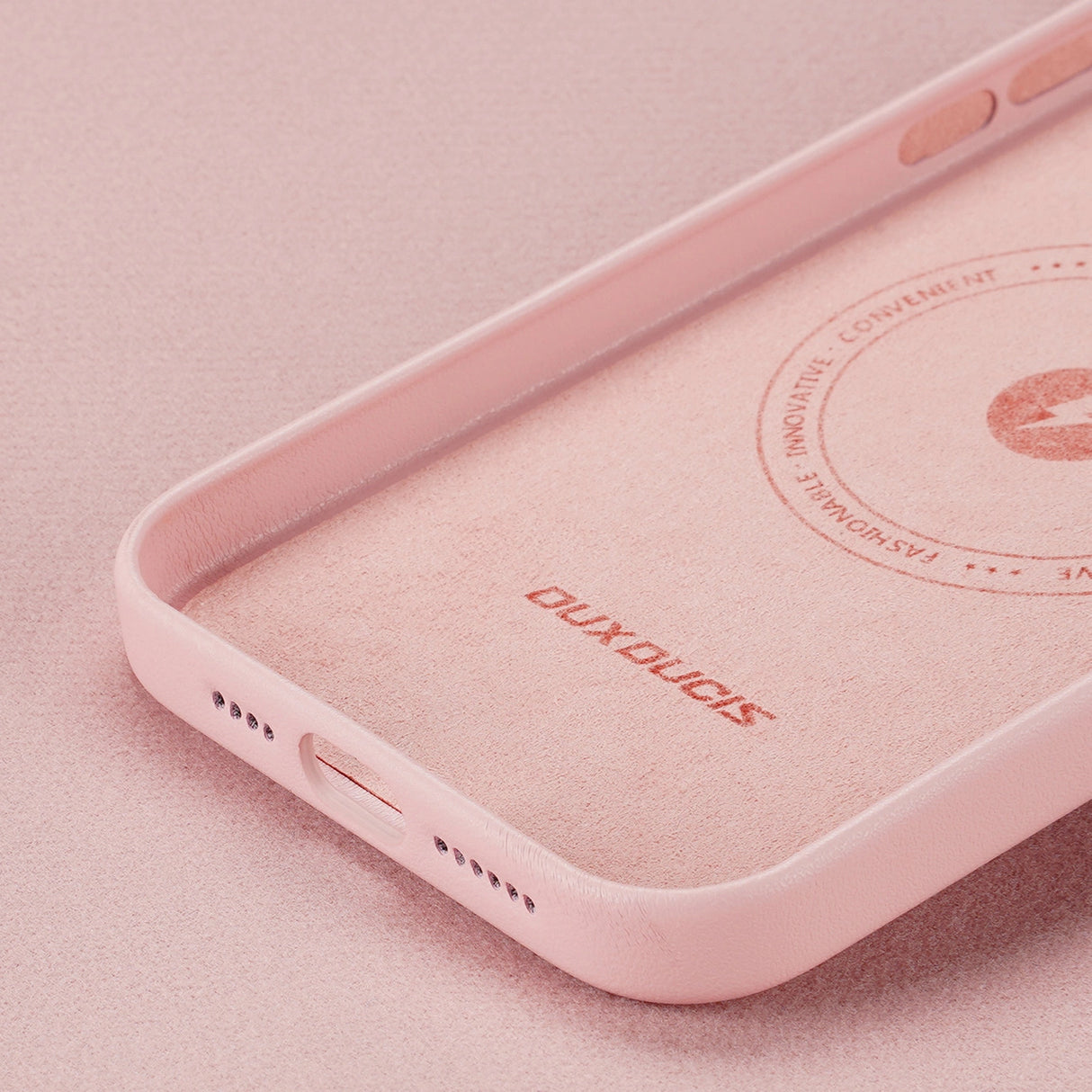 Dux Ducis Grit læderhylster til iPhone 14 Plus Elegant Falsk læder cover (MagSafe kompatibel) Pink