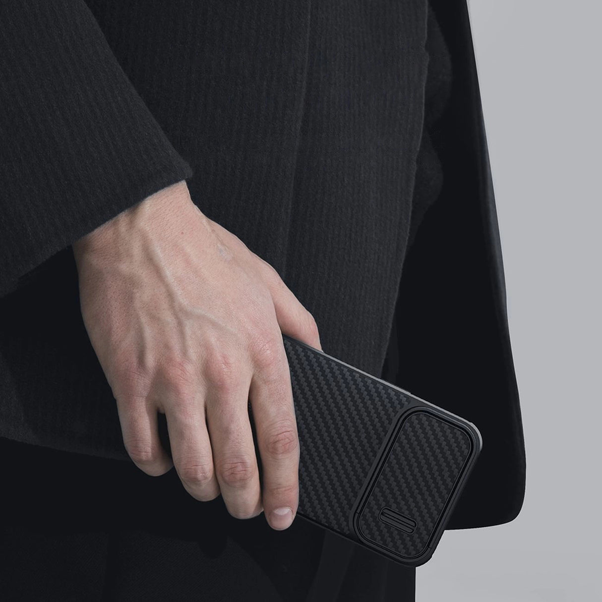 Nillkin Syntetisk Fiber S Case iPhone 14 Pro Max case med kamera cover, sort