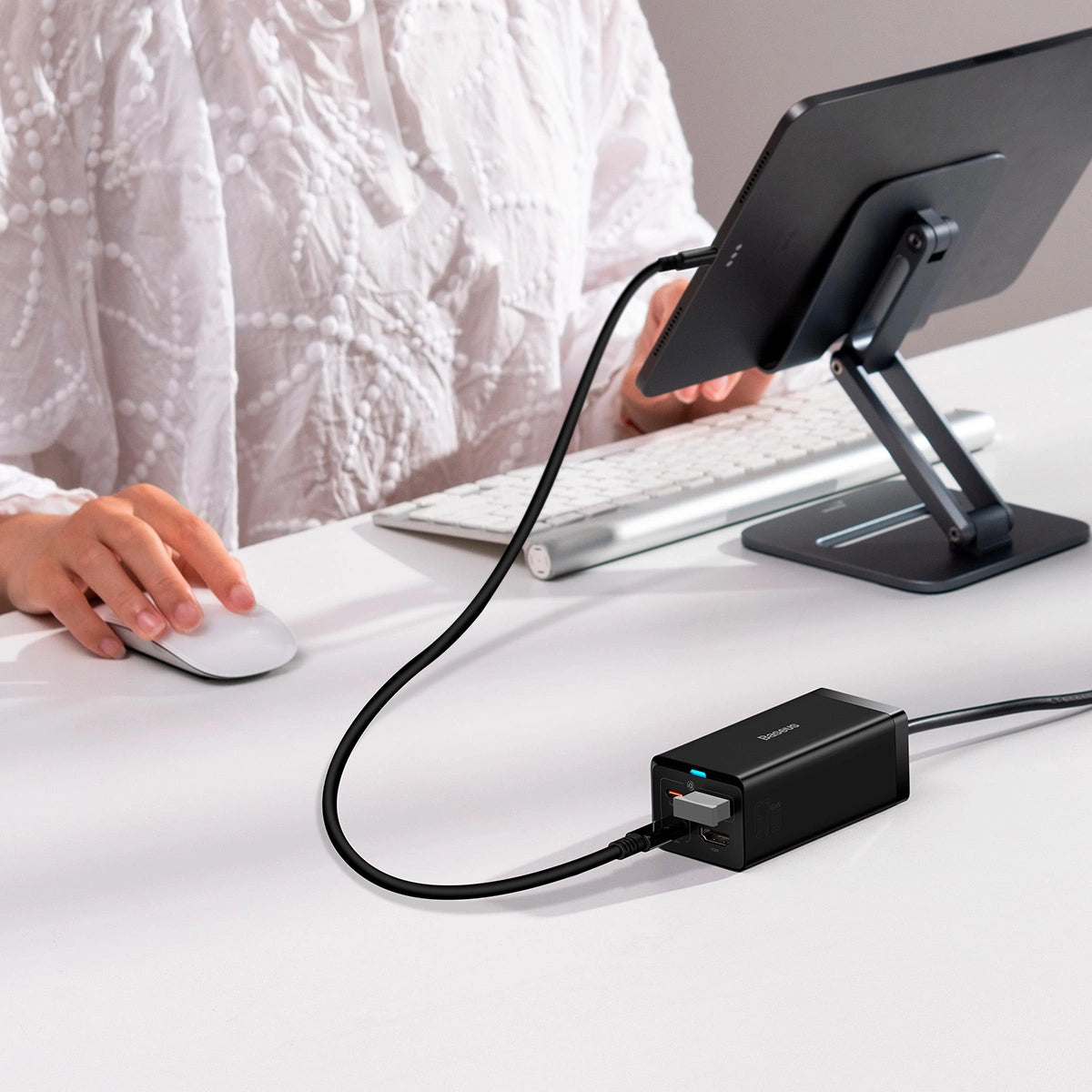 Baseus hurtigoplader GaN5 Pro HUB HDMI 2 x USB-C / USB-A / HDMI 4K 30Hz 1,5m sort + USB-C kabel - USB-C 100W 40Gb / s (USB4) 1m (CCGP110201)