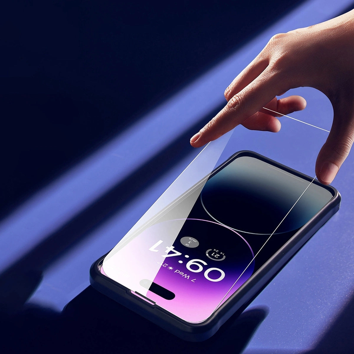 Baseus sæt af 2x hærdet glas til iPhone 14 Pro Max fuld skærm med højttaler cover 0,3 mm + montering ramme