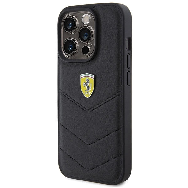 Ferrari Quilted Metal Logo case til iPhone 15 Pro - sort