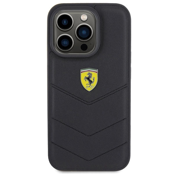Ferrari Quilted Metal Logo case til iPhone 15 Pro - sort