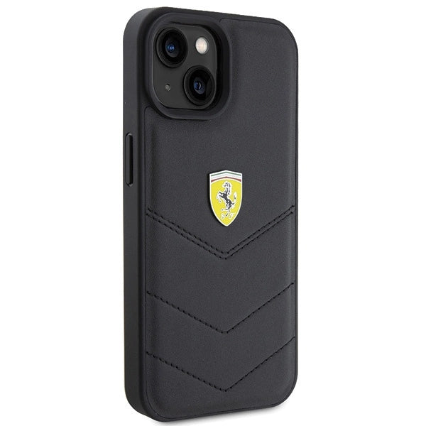 Ferrari Quilted Metal Logo Case til iPhone 15 - sort