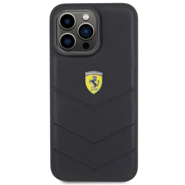 Ferrari Quilted Metal Logo case til iPhone 15 Pro Max - sort