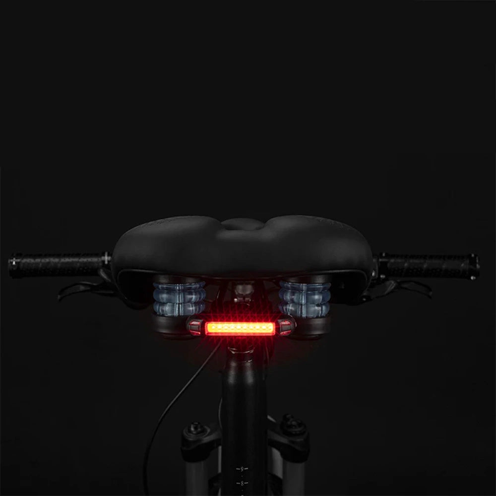 Rockbros 38218916002 MTB cykel sadel + lampe - sort