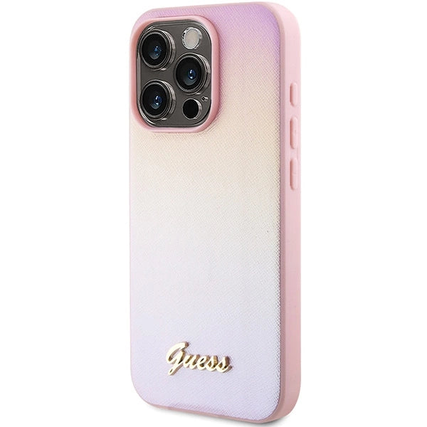 Guess Saffiano Iridescent Script-hylster til iPhone 15 Pro - pink