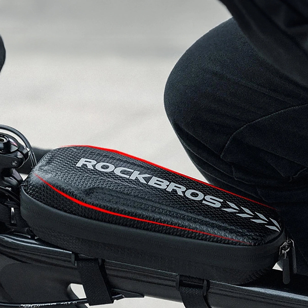 Rockbros B62-1 Bike Bag for Handlebar or Frame 3L - Black