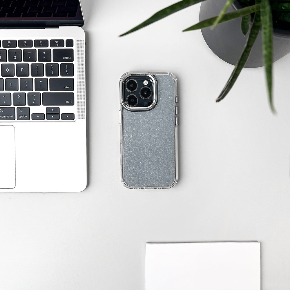 Glitter Case til iPhone 16 - gennemsigtig med glitter