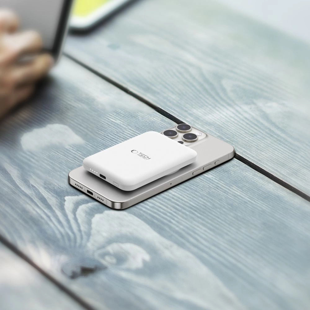 Tech-Protect LifeMag PB10 Powerbank med MagSafe 5000mAh 15W USB-C-port - hvid + USB-C-kabel