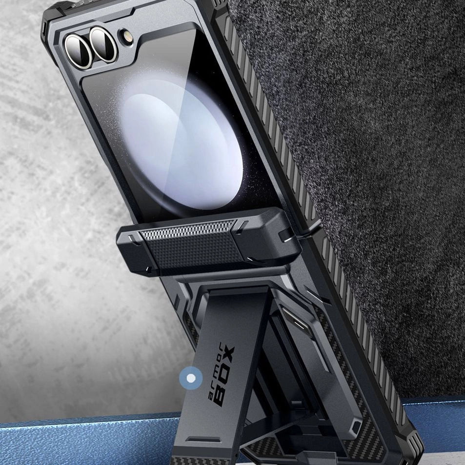 Supcase IBLSN ArmorBox Case til Samsung Galaxy Z Flip 6 - sort