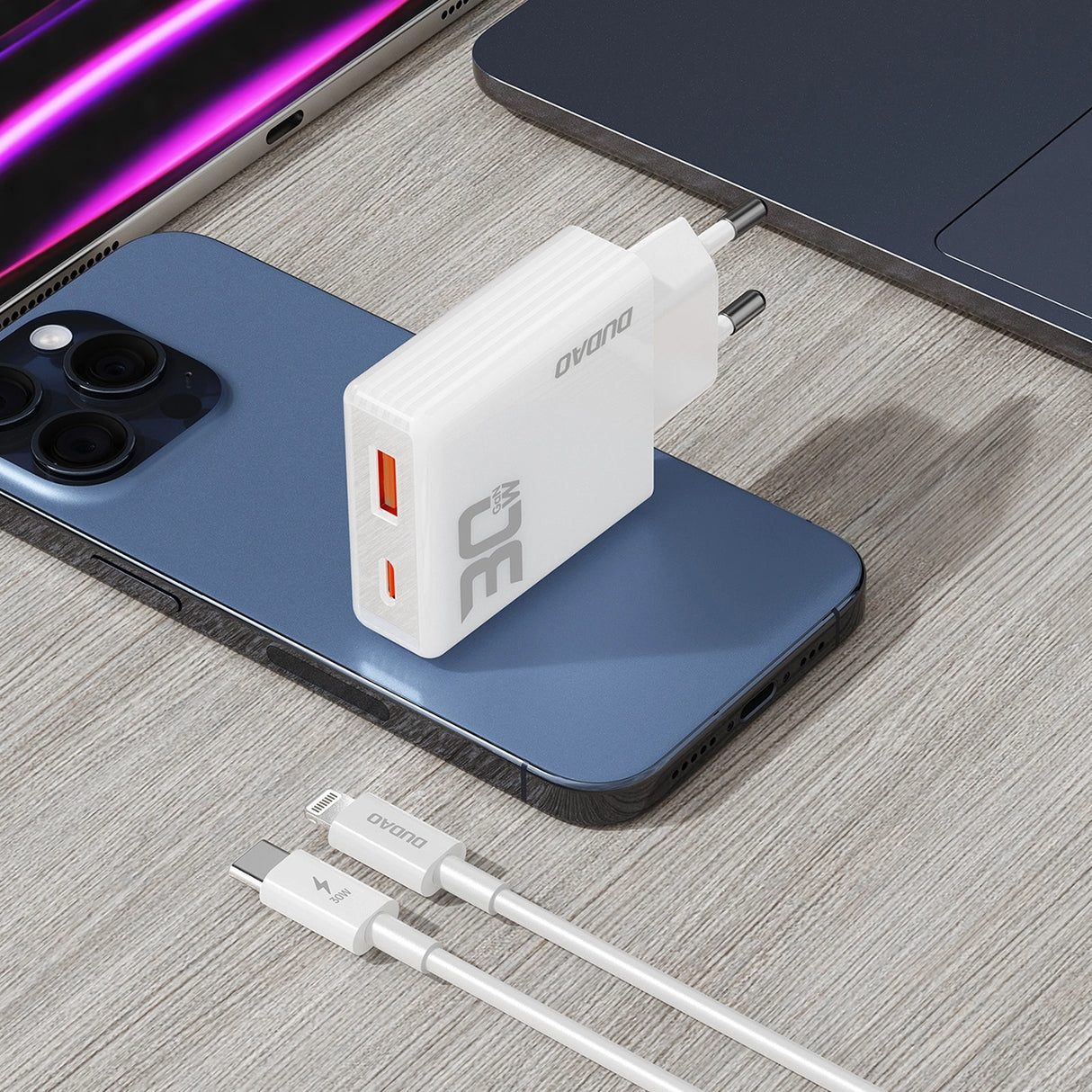 GaN Dudao A30EUL 30W USB-A / USB-C Wall Charger + USB-C - Lightning Cable - Hvid
