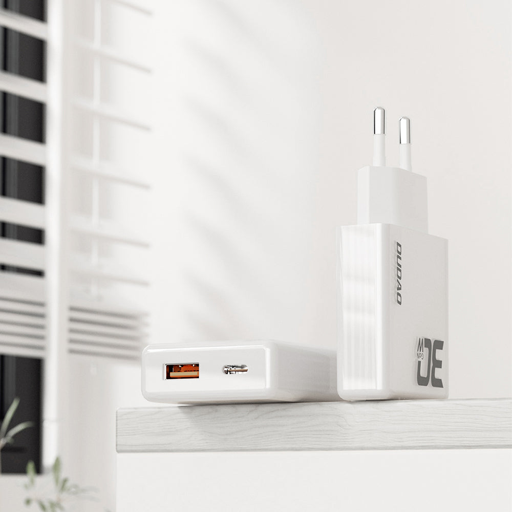 GaN Dudao A30EU 30W USB-A / USB-C Wall Charger - hvid