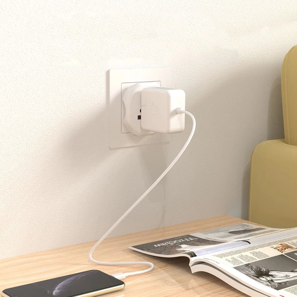 Tech-Protect Universal Travel Adapter til EU - hvid