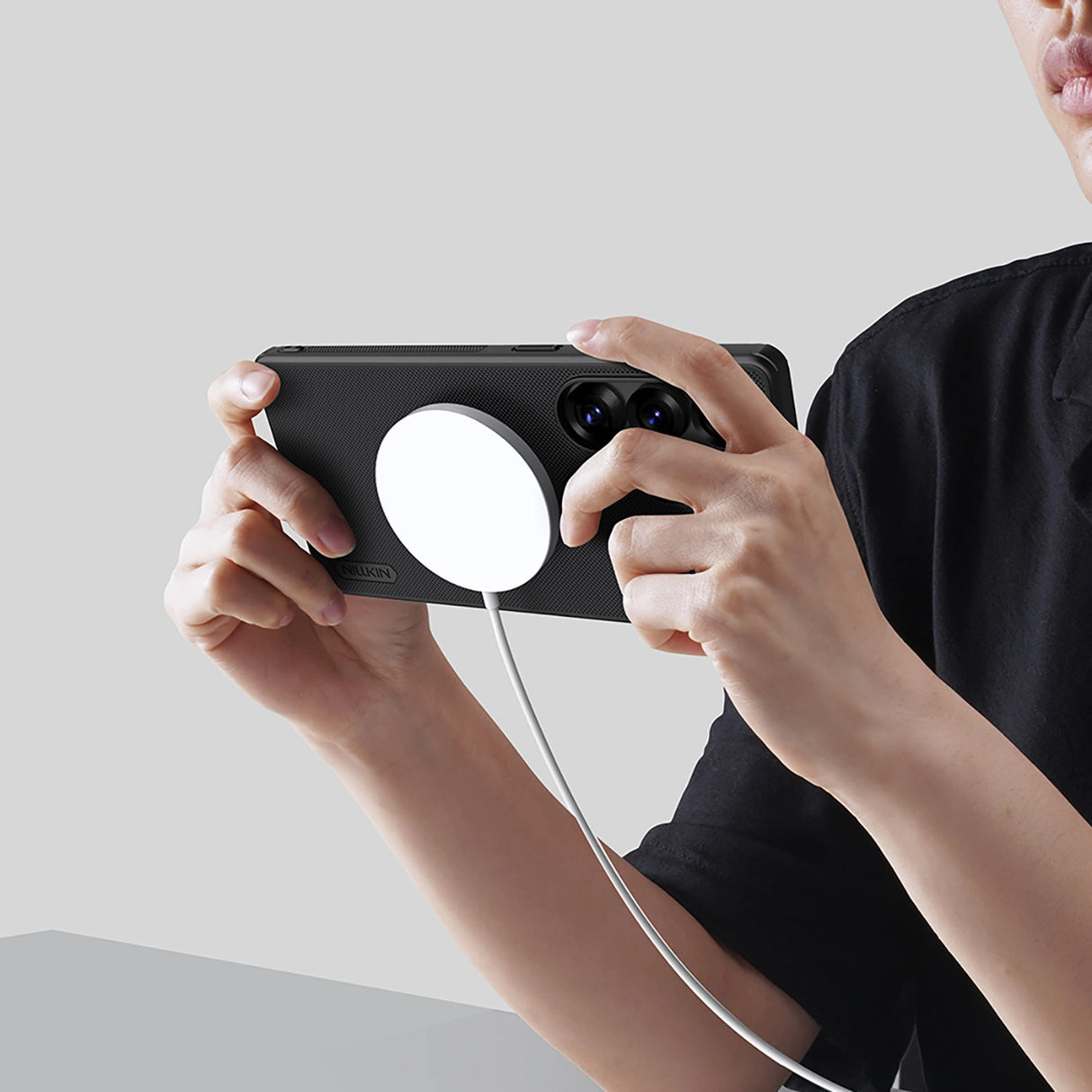 Nillkin Super Frosted Shield Pro Magnetic Case til Samsung S25 Ultra med MagSafe - sort