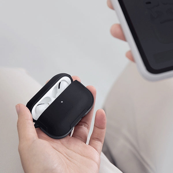 Uniq Valencia AirPods Pro Case Black/Midnight Black Antimikrobiel