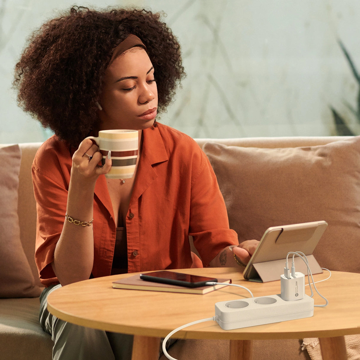 A6MaxL 20W USB-A USB-C vægoplader med USB-C - USB-C 1m kabel - hvid