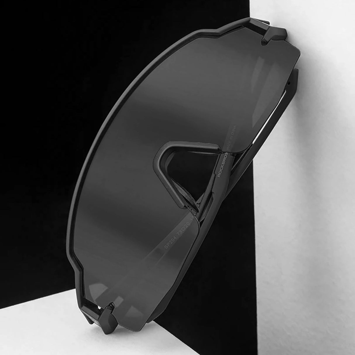 Rockbros Polariserede cykelbriller med UV-beskyttelse og korrigerende indlæg 14120008006 Grå linser - sort