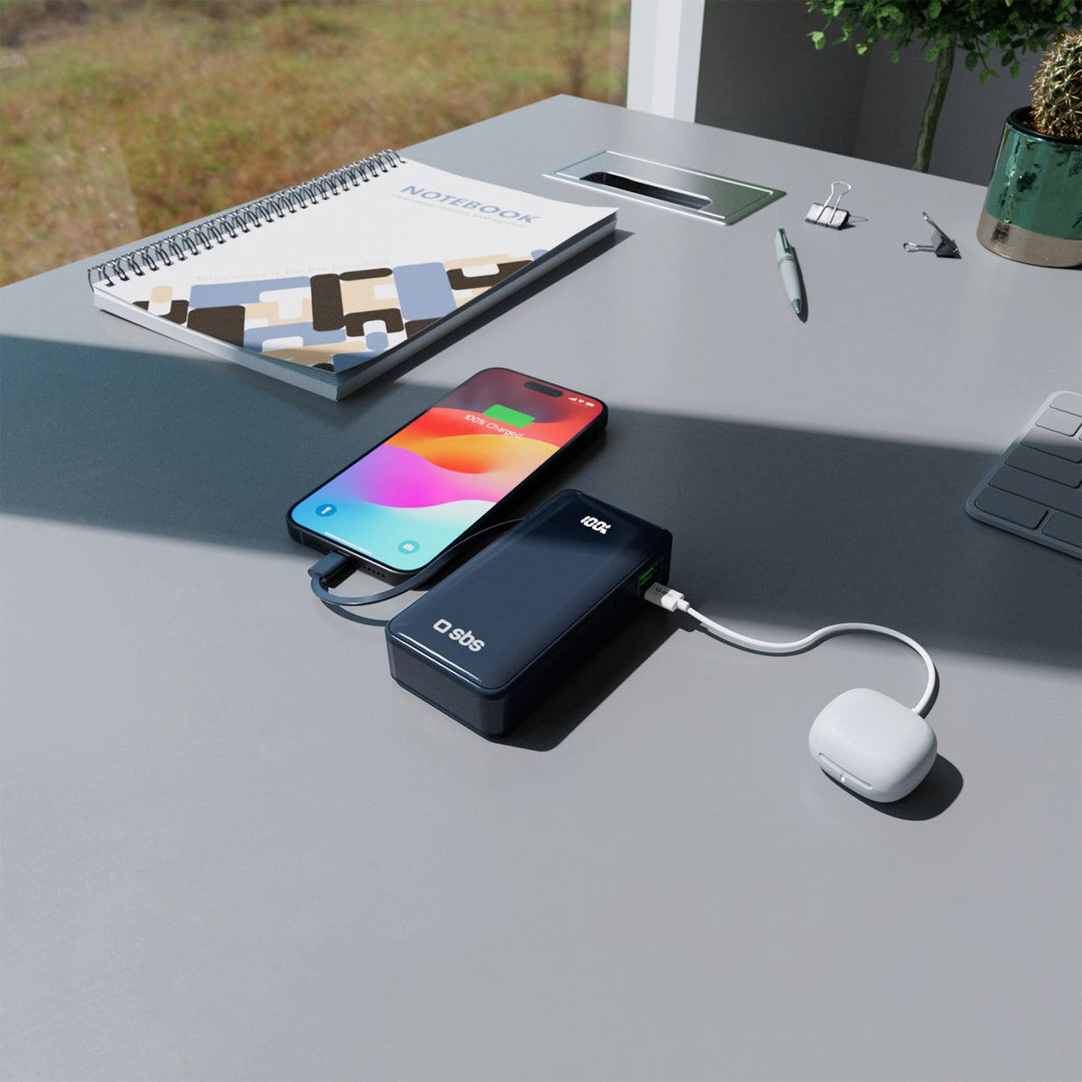 Powerbank SBS 10000 mAh 20W med indbygget USB-C-kabel og digital skærm - mørkegrå