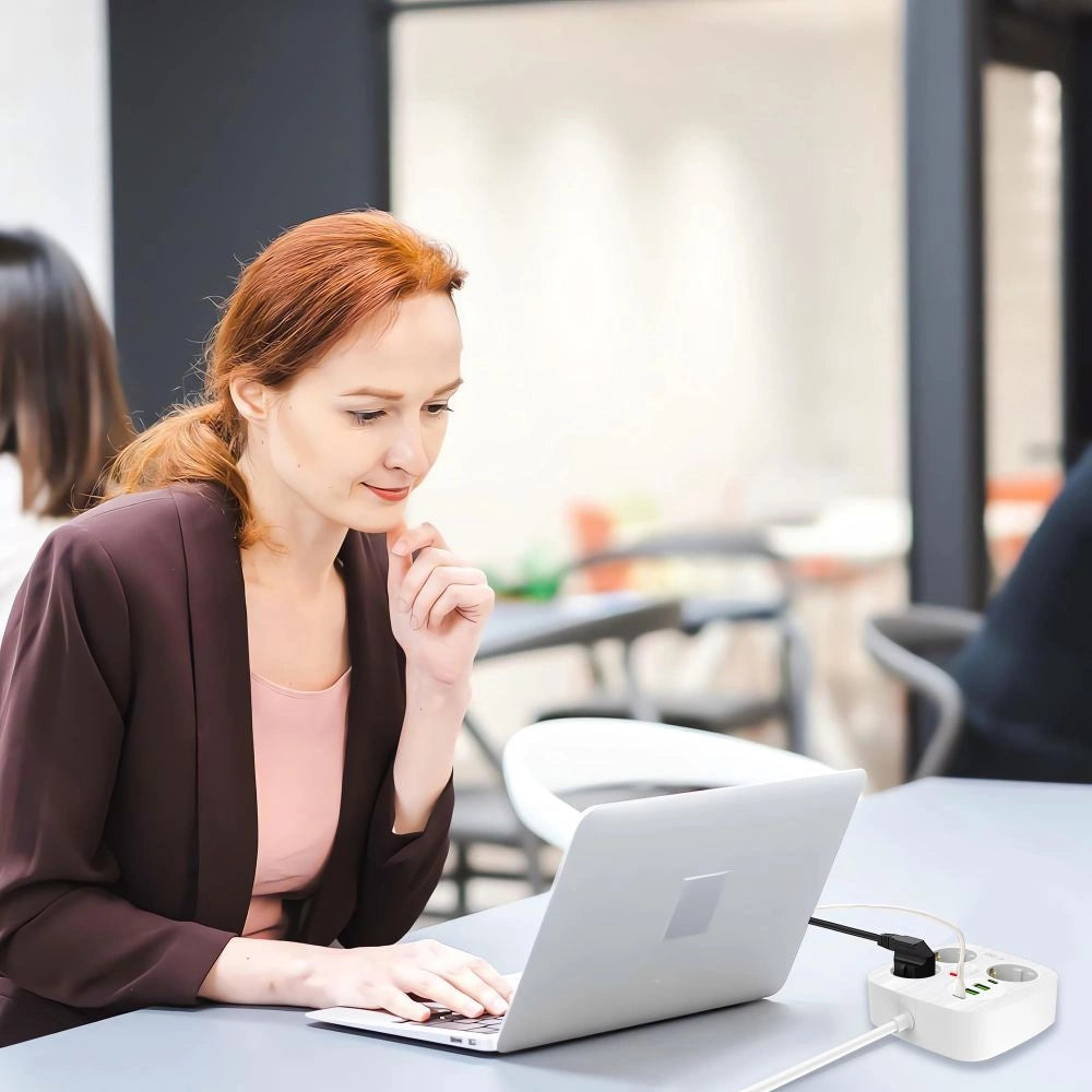 Tech-Protect PCS3X4 power strip, 3 stikkontakter, 2xUSB-A, 2xUSB-C 200 cm - hvid