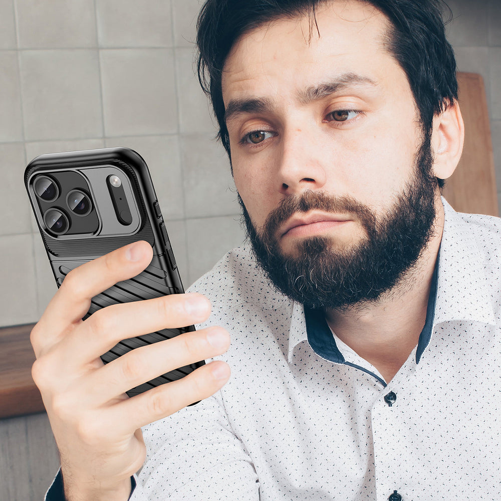 Thunder Case til iPhone 17 Pro - sort