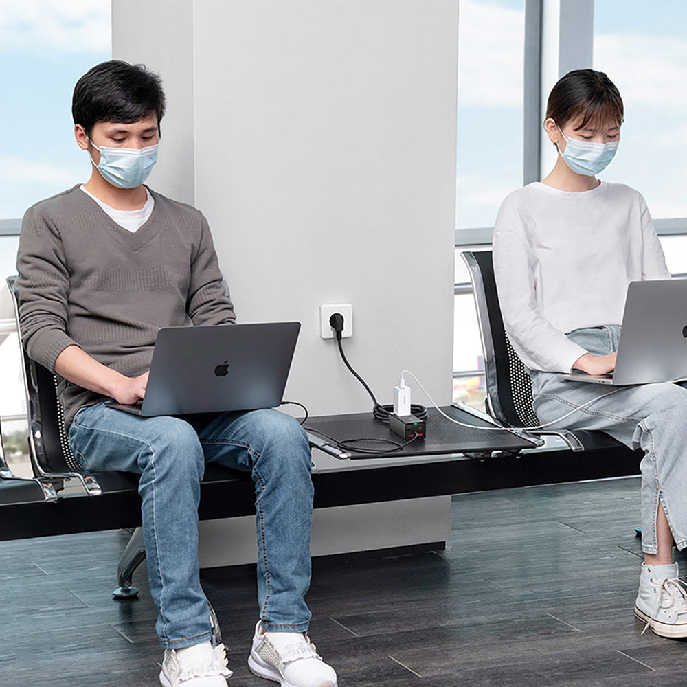 Baseus GaN3 Pro 65W EU-opladningsstation + 2 x USB-C + 2 x USB-A med Baseus Xiaobai USB-C 100W 1m kabel - sort