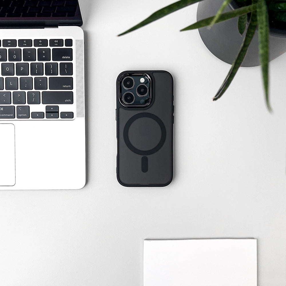 Fashion Case kompatibel med MagSafe til iPhone 17 - sort