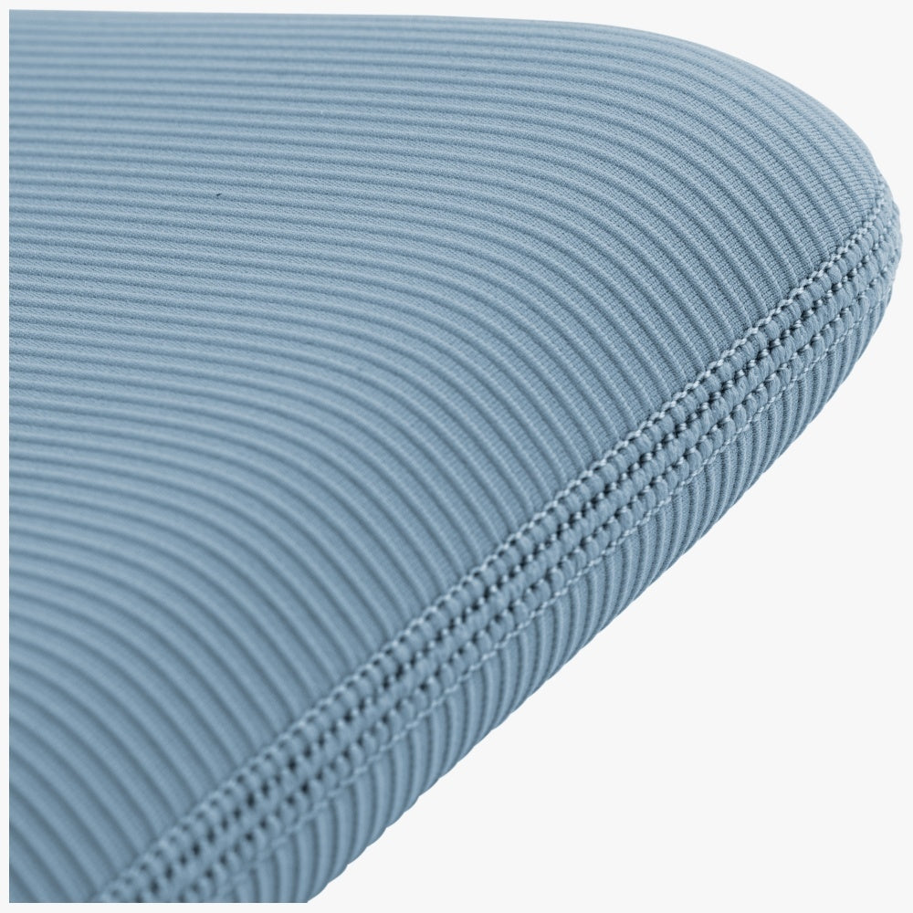 Uniq Cyprus Ridge Edition Laptop Håndtaske til en 16" vandtæt neopren laptop - blå