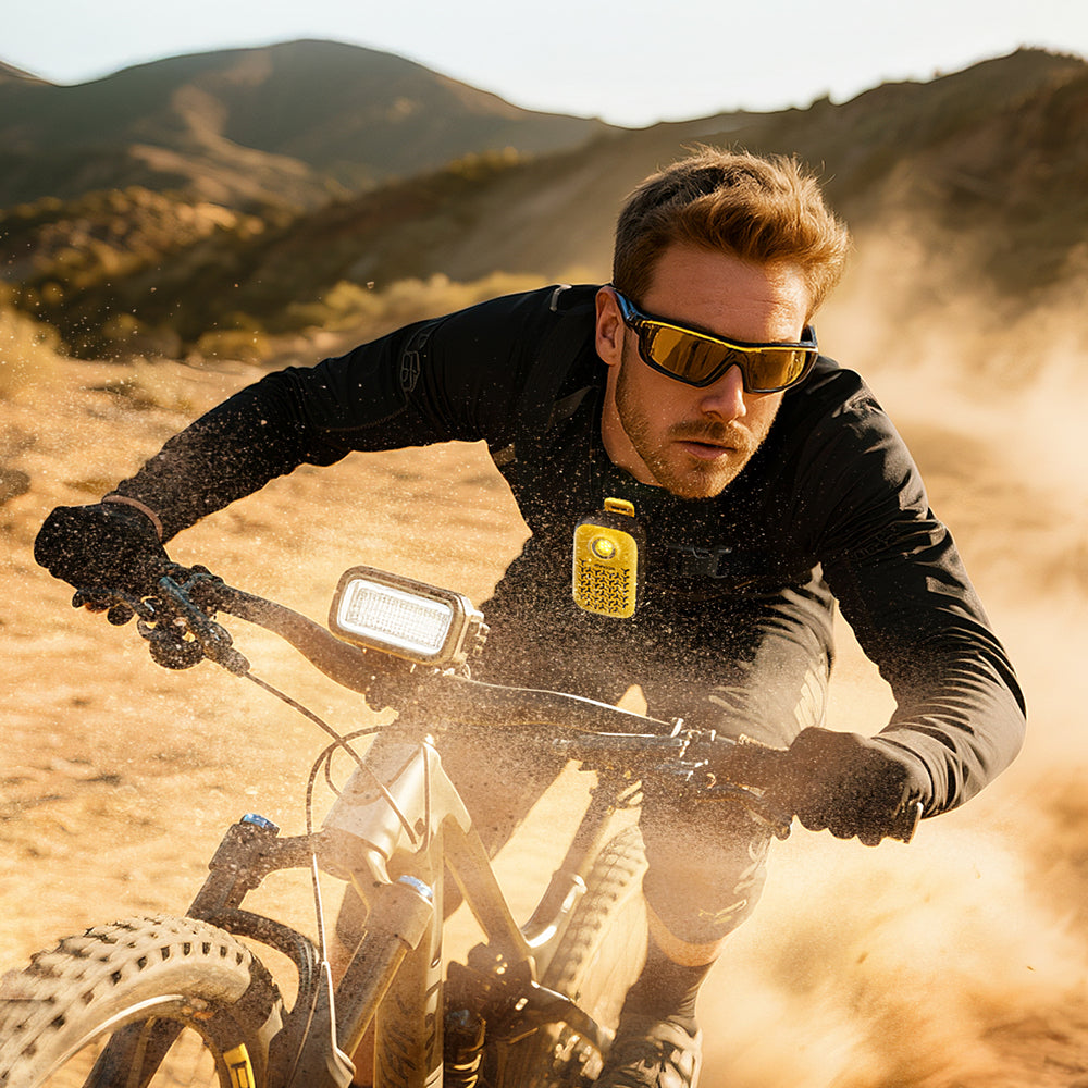 Joyroom Maya JR-MS03 bærbar Bluetooth-højttaler med indbygget lommelygte, resistent - gul