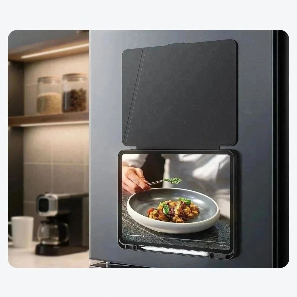 ESR Flip Hybrid Case for iPad Pro 13” 7 / 8 / 2024-2025 - Black