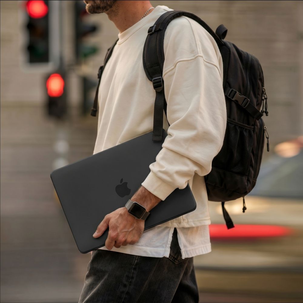 Tech-Protect Softshell Case til MacBook Neo 13 2026 - Matte sort