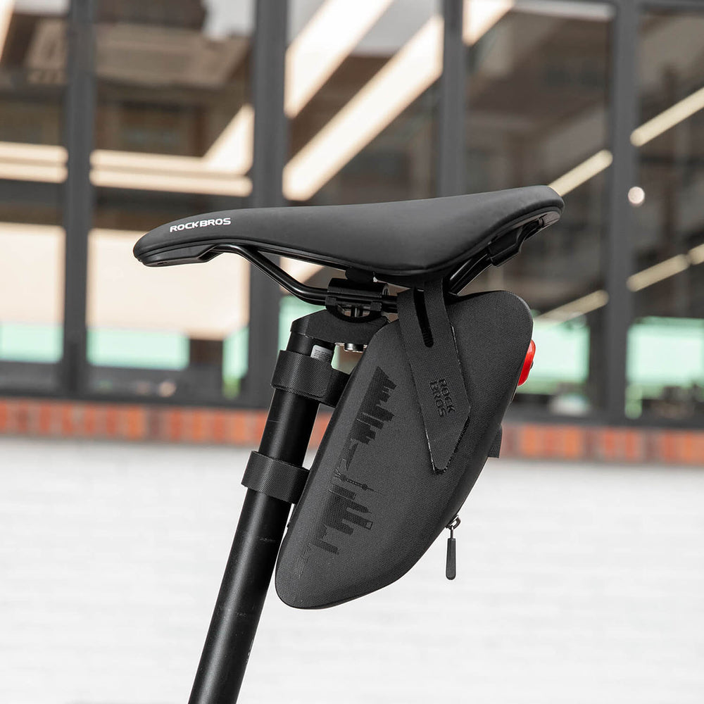 Rockbros AS-078-1 Bicycle Seat Bag with Smart Rear Light 0.8L - Black