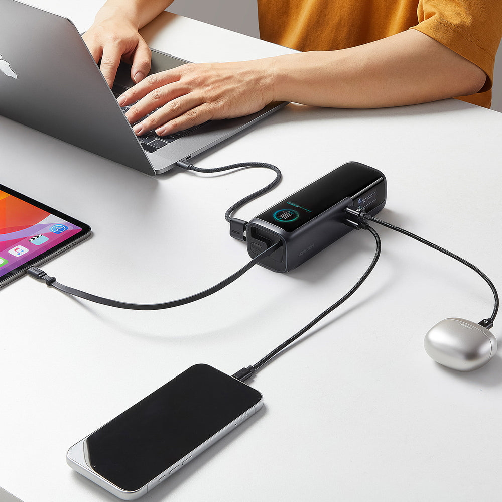 Joyroom PODIX PR70 25000mAh Power Bank op til 240W med to indbyggede USB-C kabler og to TFT skærme - Grå
