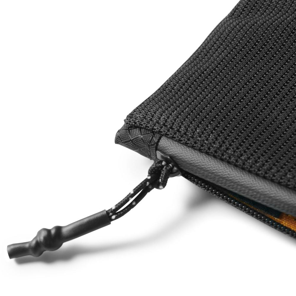 Spigen Lf300 Blød Rfid Kortholder Sort