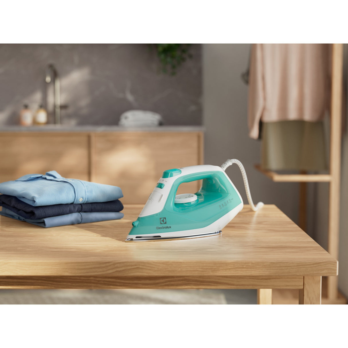 Electrolux E5SI2-2AM Dampstrygejern Rustfri strygesål 2200 W Turkisfarve, Hvid
