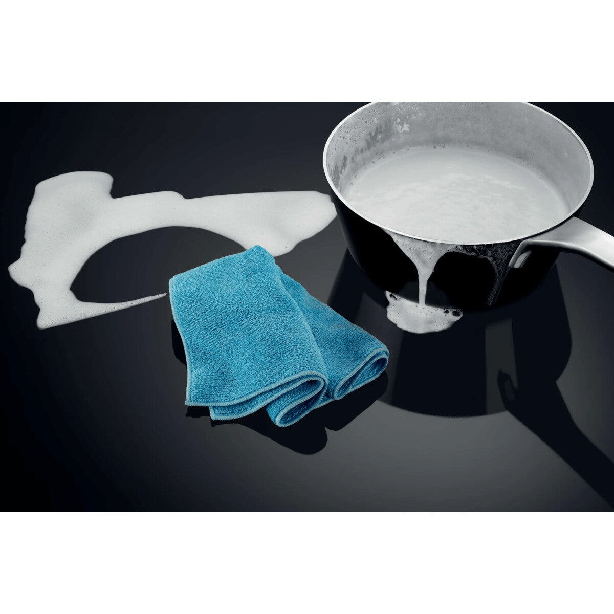 Electrolux LIB60424CK Sort Indbygget 60 cm Zone induktionskogeplade 4 zone(s)