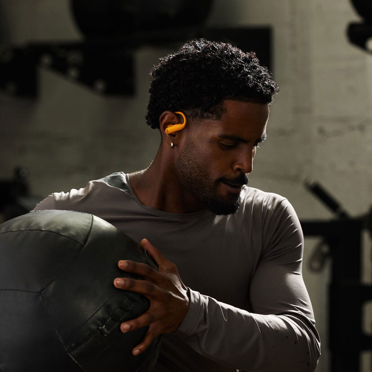 Beats by Dr. Dre Powerbeats Pro 2 Headset Wireless Ear-hook, In-ear Calls/Music/Sport/Everyday USB Type-C Bluetooth Orange