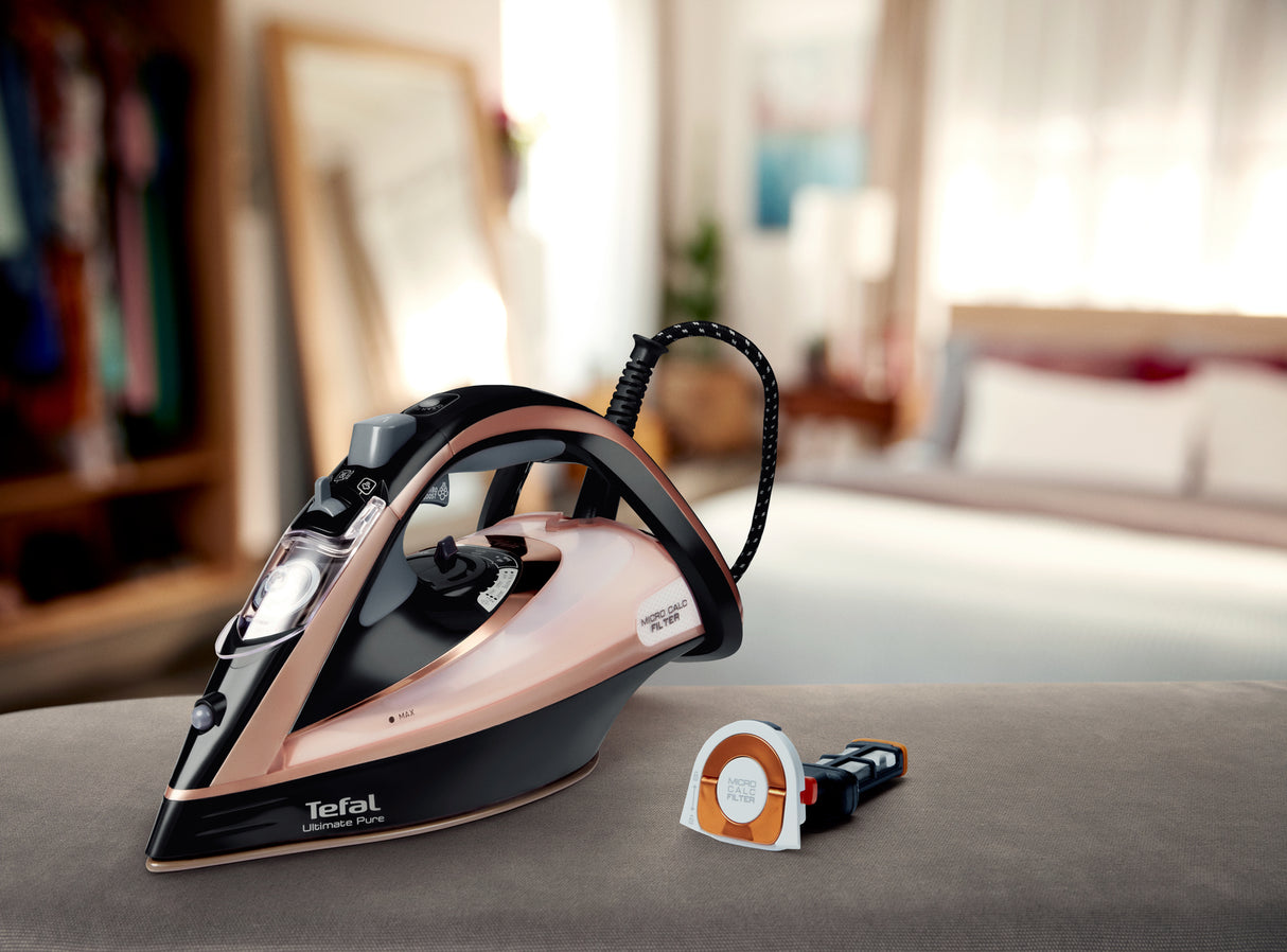 Tefal Ultimate Pure FV9845 Tør & dampstrygejern Durilium autoclean strygesål 3100 W Sort, Kobberfarve