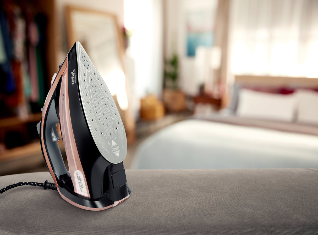 Tefal Ultimate Pure FV9845 Tør & dampstrygejern Durilium autoclean strygesål 3100 W Sort, Kobberfarve