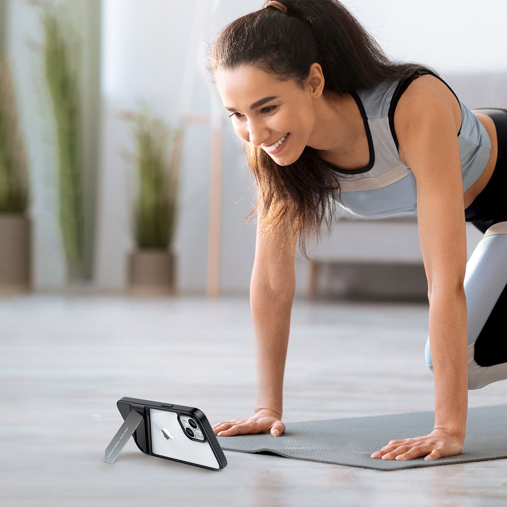 Ugreen Fusion Kickstand Case iPhone 13 Pro Hard Cover med Gel Frame og Stand sort (90153)