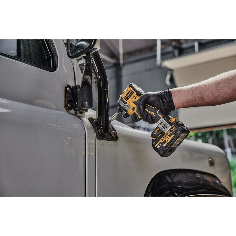 DeWalt 18V XR DCF850NT-XJ 1/4 Slagskruetrækker Intet batteri