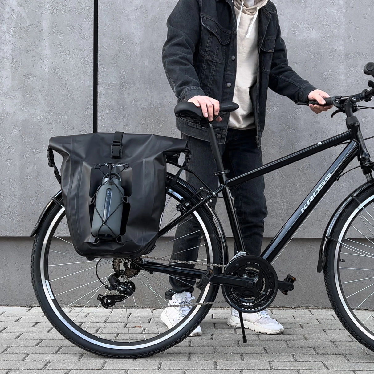 Wozinsky vandtæt cykeltaske bagagerum 25l sort (WBB24BK)
