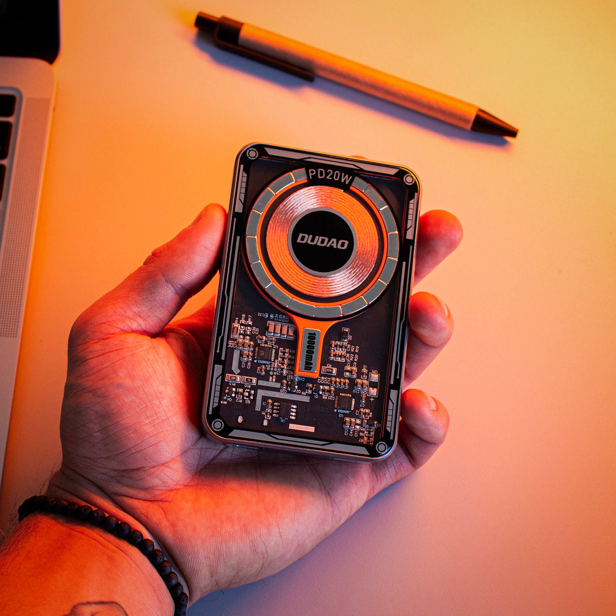 Dudao TGK1 powerbank med MagSafe trådløs oplader 20W 10000mAh sort (TGK1-sort)