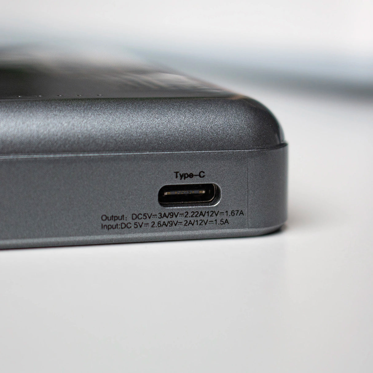 Dudao TGK1 powerbank med MagSafe trådløs oplader 20W 10000mAh sort (TGK1-sort)