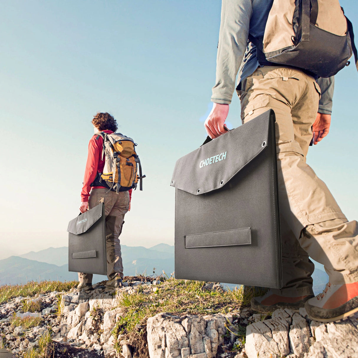 Choetech SC008 solopladning 120W DC / USB-C / 2x USB-A - sort