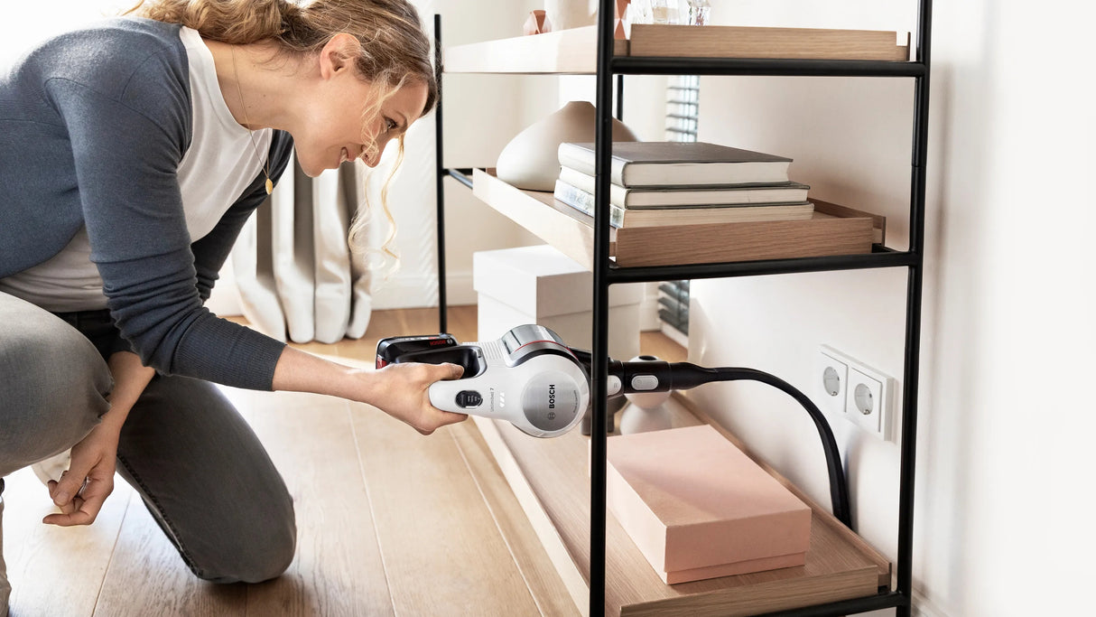 Bosch BCS711XXL stav støvsuger & elektrisk kost Stick vakuum Batteri Dry Poseløs 0,3 L Hvid 3 At