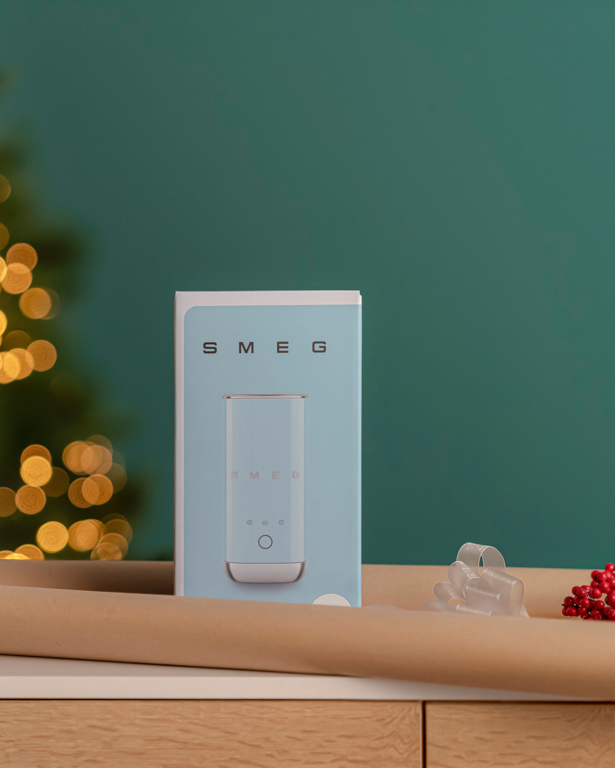 Smeg 50's Style MFF02BLEU Sort