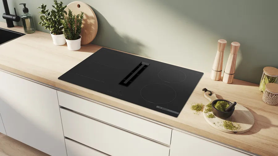 Bosch PVS811B16E kogeplade med indbygget emhætte