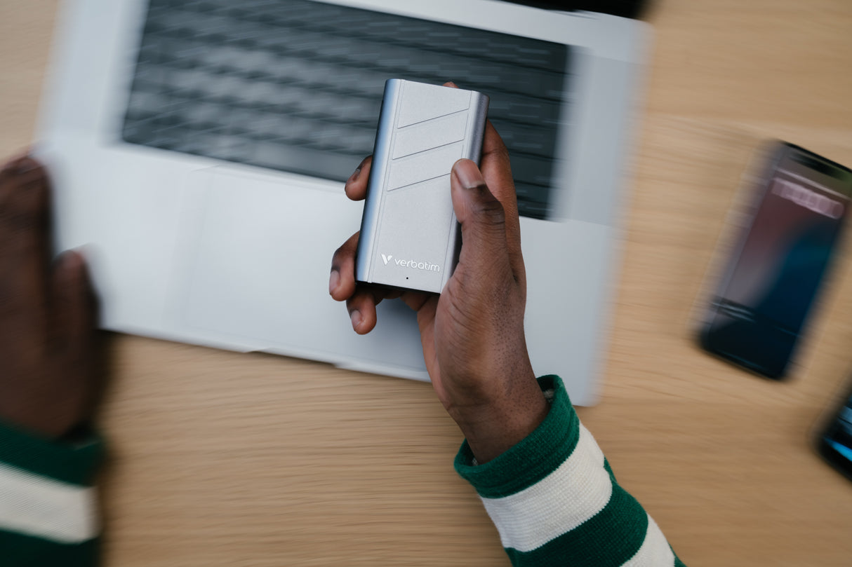 Verbatim TurboMetal SSD USB4 1TB USB Type-C USB4 Gen 2x2 Sølv