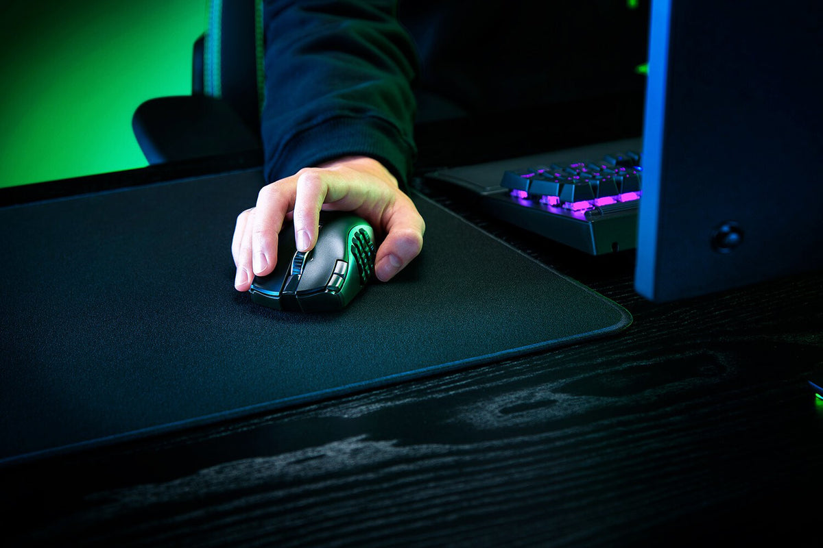 Razer Naga V2 HyperSpeed mus Spil Højre hånd RF trådløs + Bluetooth Optisk 30000 dpi